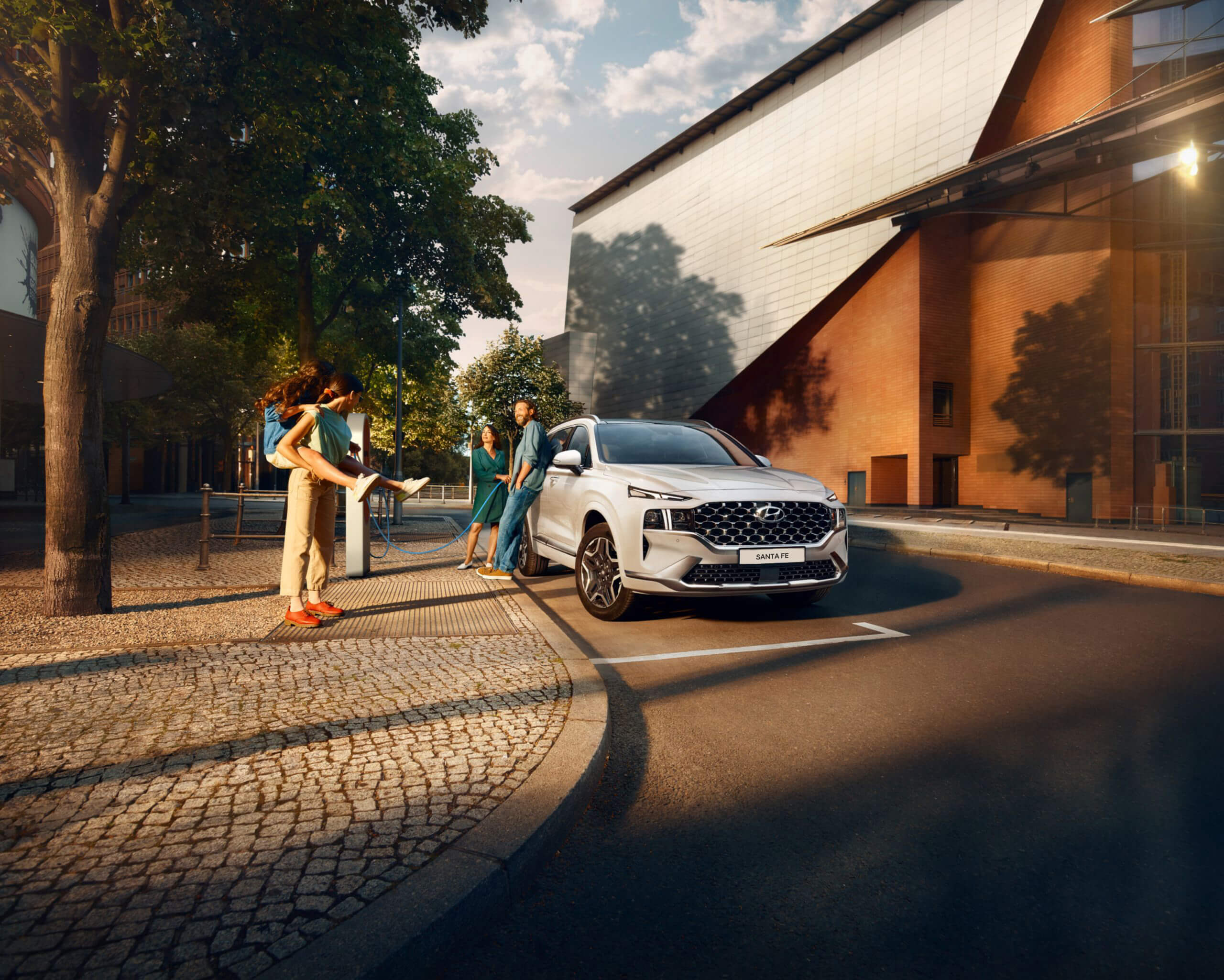 Hyundai - Santa Fe Plug-in Hybrid